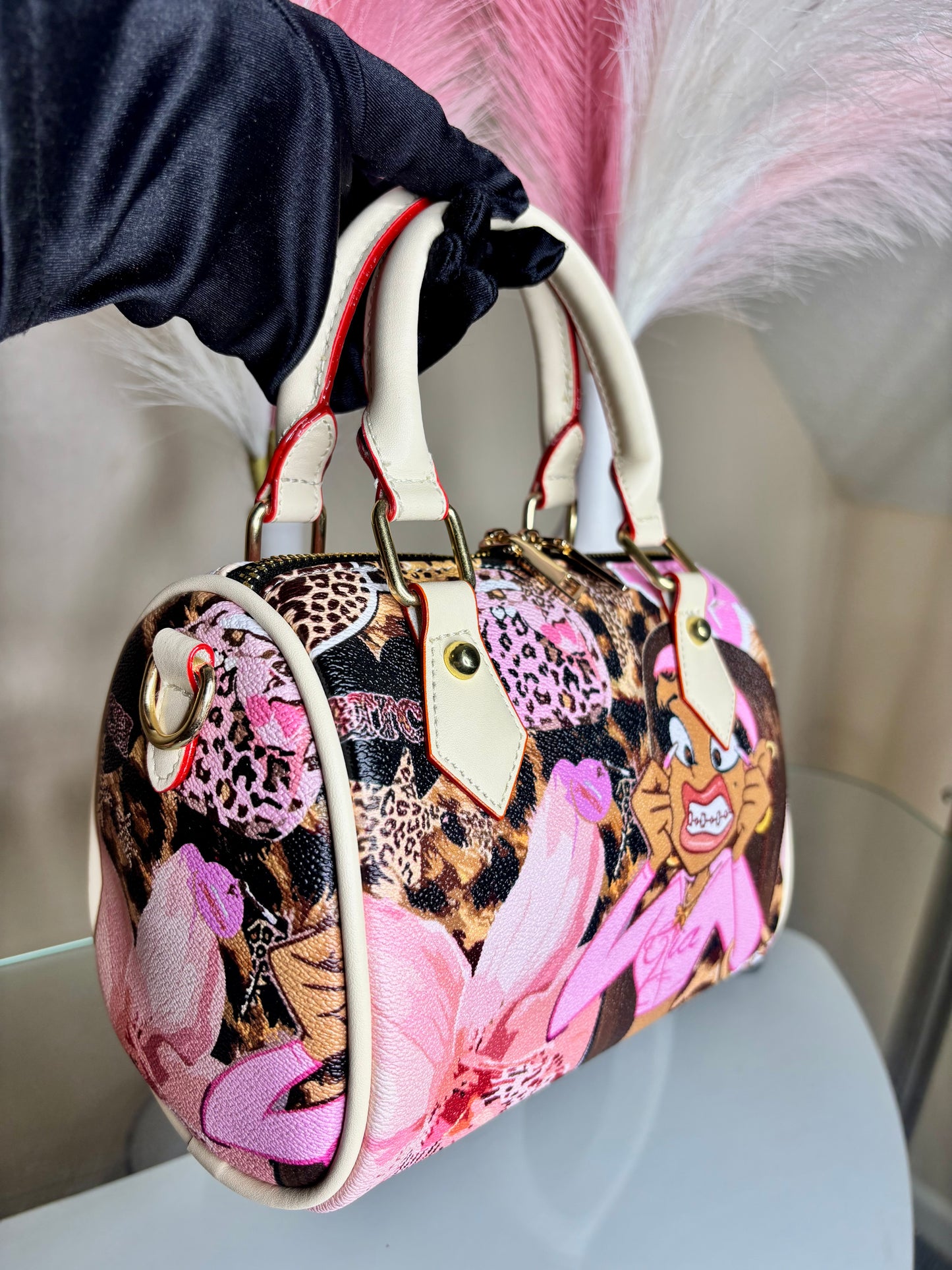 ItGirl Pillow Bag